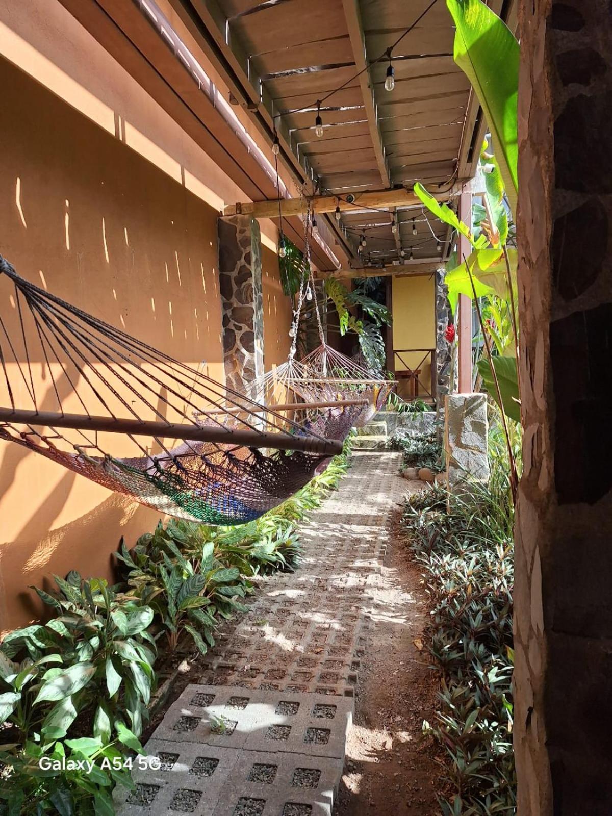 Hotel Iris Arenal La Fortuna Esterno foto