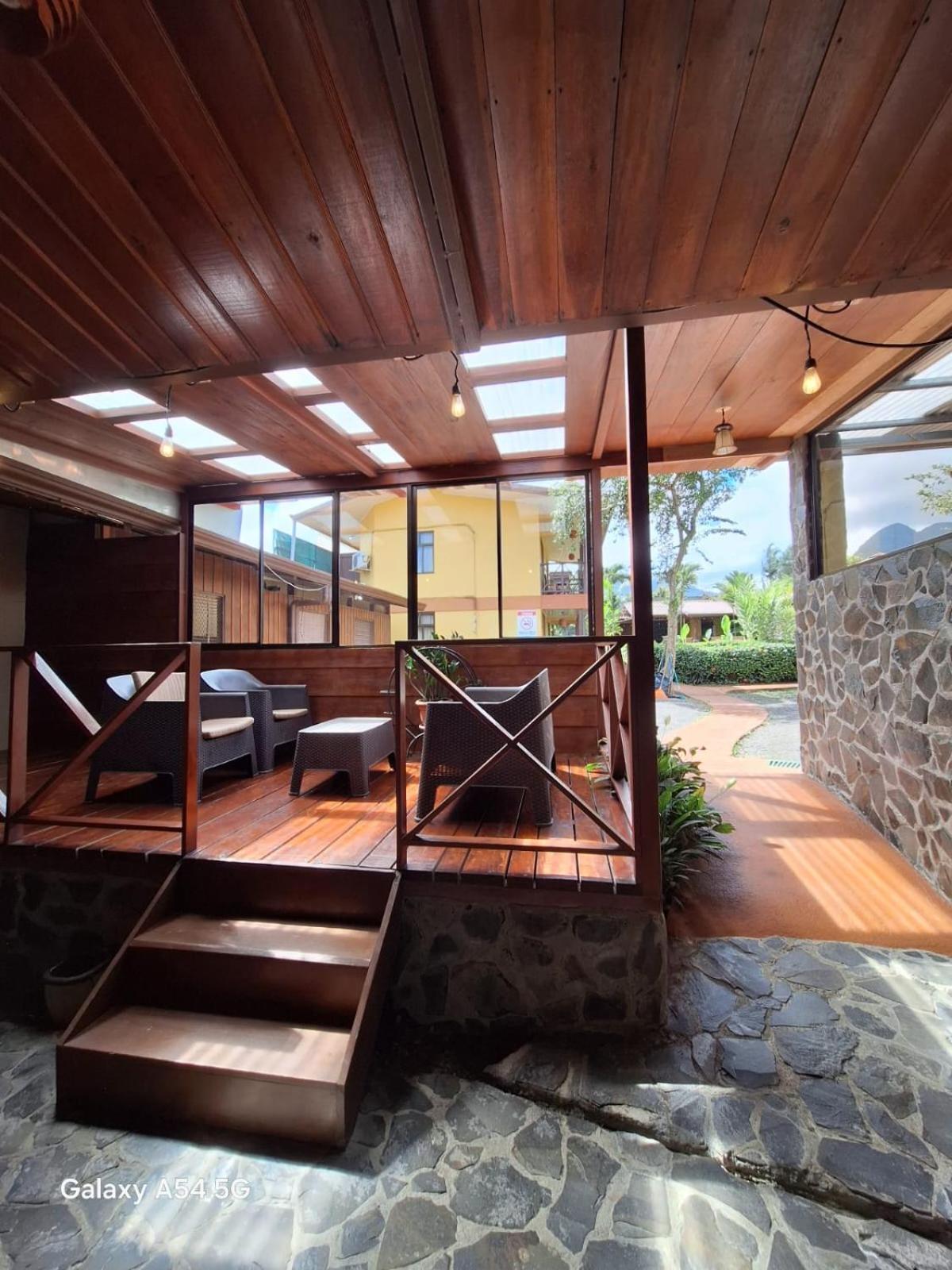 Hotel Iris Arenal La Fortuna Esterno foto
